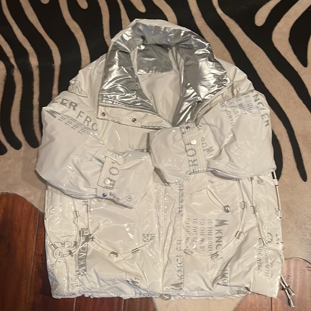 ❤️♥️❤️Luxury Woman’s Jacket ♥️❤️♥️